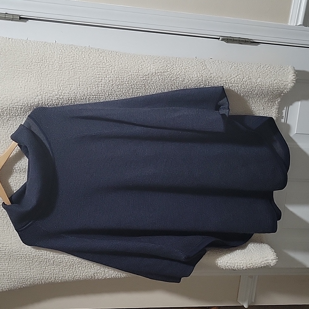 Short sleeve cape